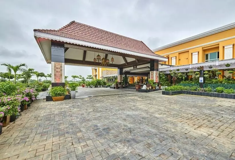 Hotelli Mayfair Lake Resort
