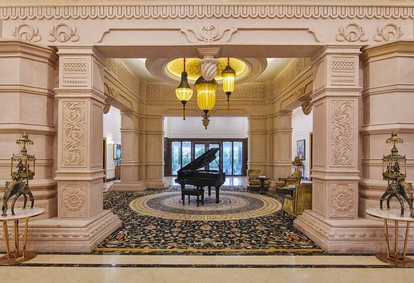 ホテル Mayfair Lake Resort