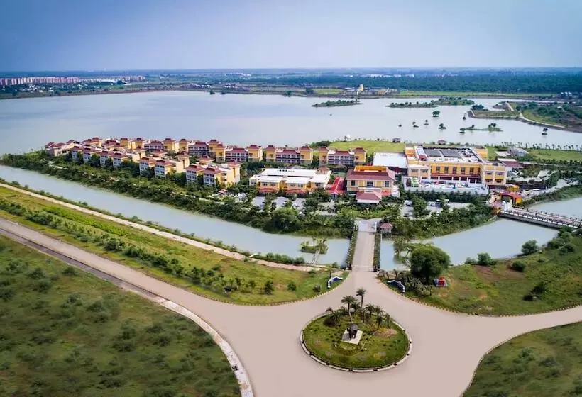 Hotelli Mayfair Lake Resort