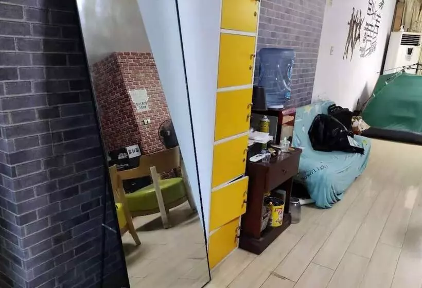 هتل Pinkhostelling Laternational