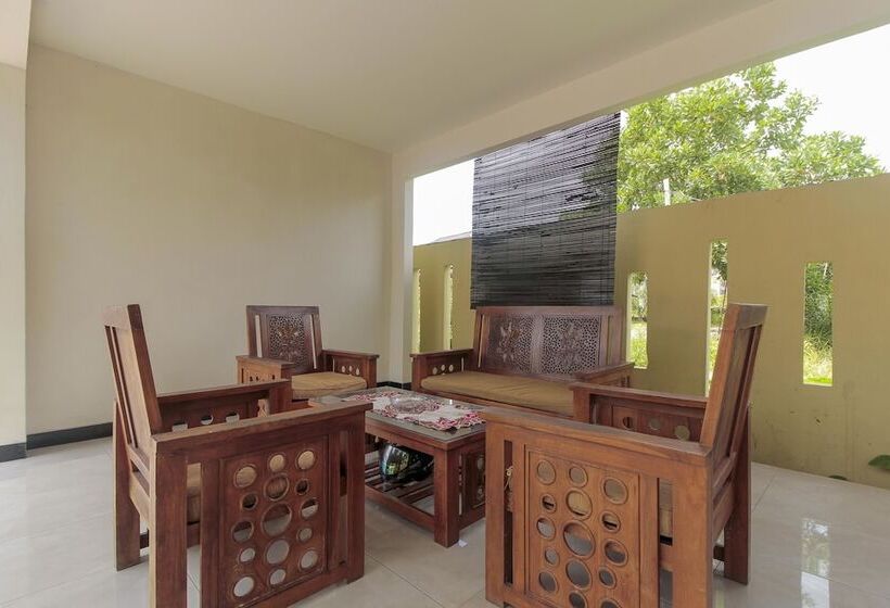 Hotel Reddoorz At Jalan Bukit Keminting