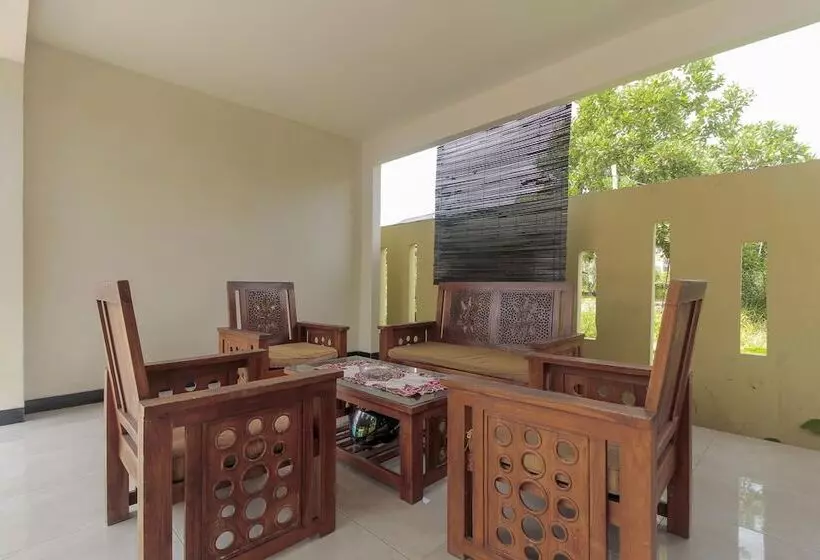 Hotelli Reddoorz At Jalan Bukit Keminting