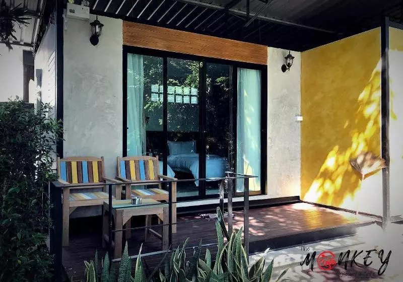 هتل The Monkey Resort Donheang