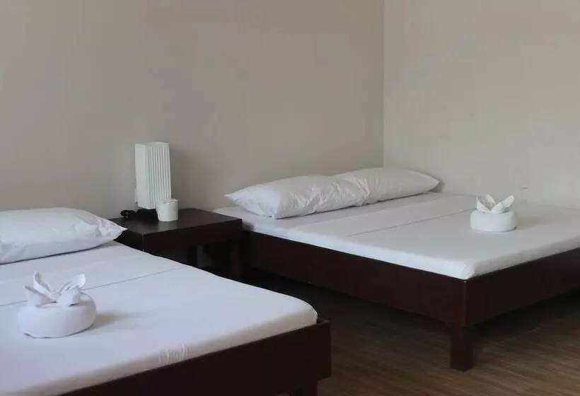 Majatalo Anaya Beach Resort