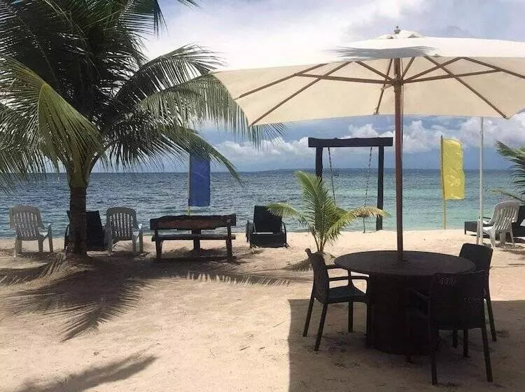 Majatalo Anaya Beach Resort