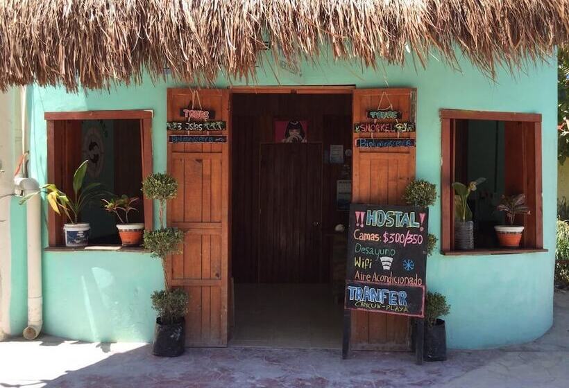 Hostal Mercy Elena   Hostel