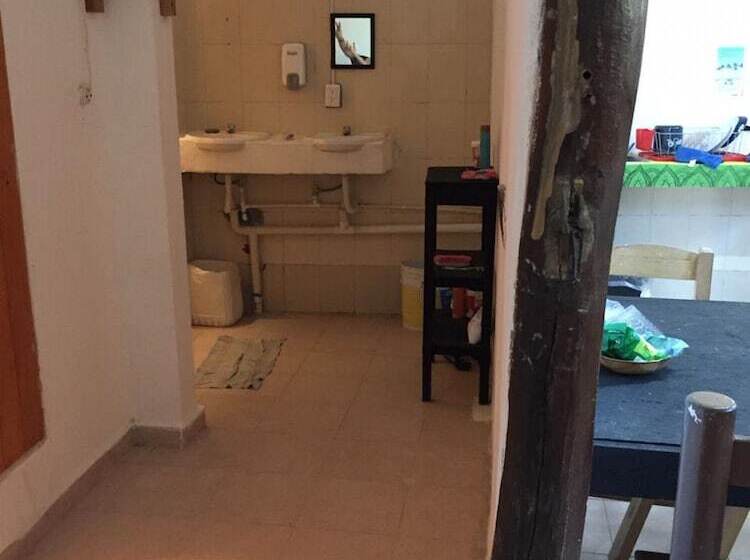 Hostal Mercy Elena   Hostel