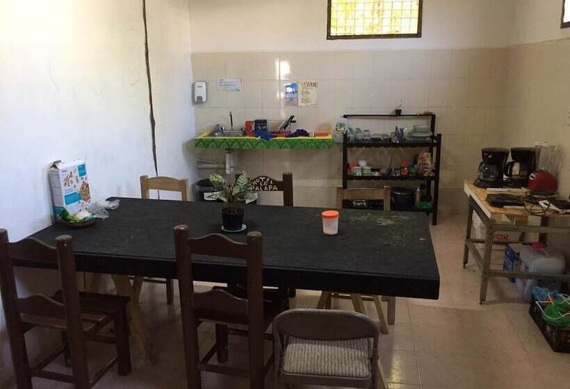 Hostal Mercy Elena   Hostel