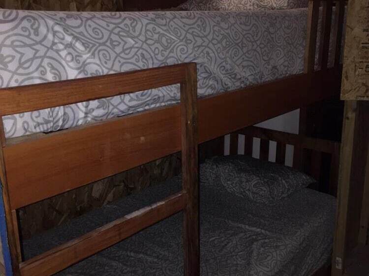 Hostal Mercy Elena   Hostel