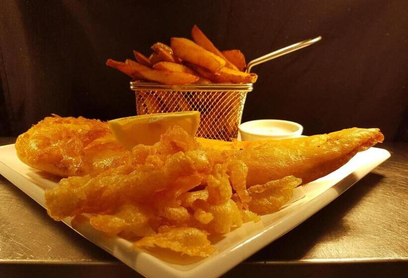 Хостел The Harbour Moon