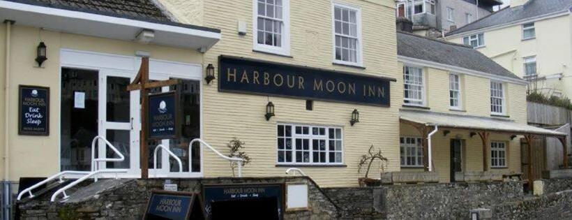 Хостел The Harbour Moon