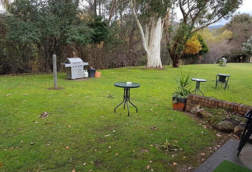 בית מלון כפרי Eildon Parkview Motor Inn