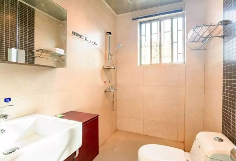 ホテル Guilin Shanshuimeijing Apartment Huating