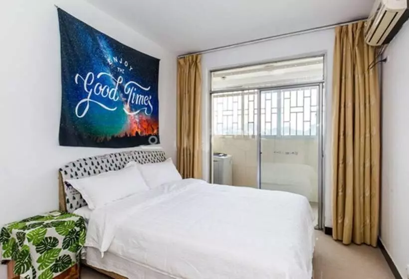 ホテル Guilin Shanshuimeijing Apartment Huating