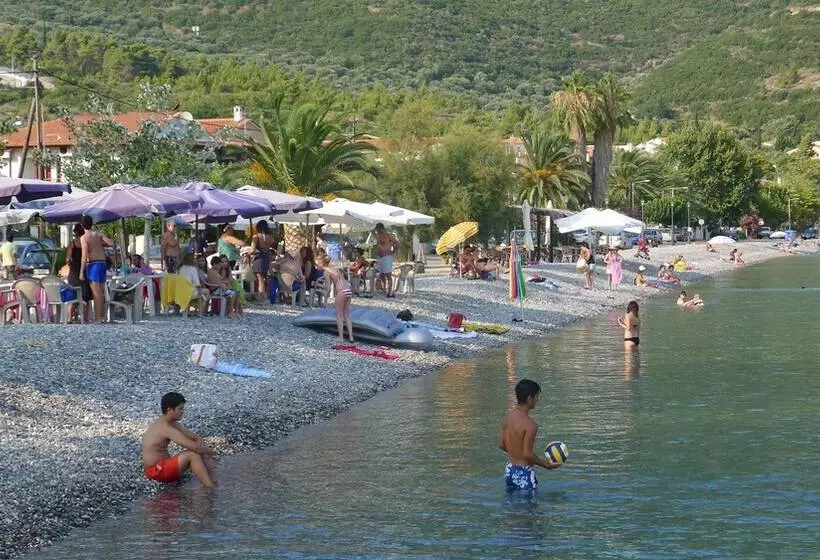 Hotelli Melistas Rooms