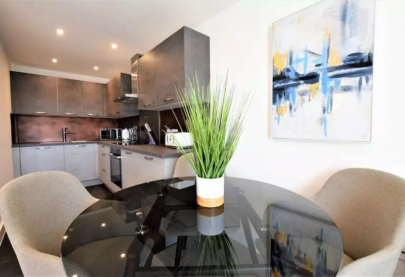 Jims Place   Your Apartment