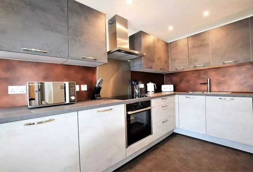 Jims Place   Your Apartment