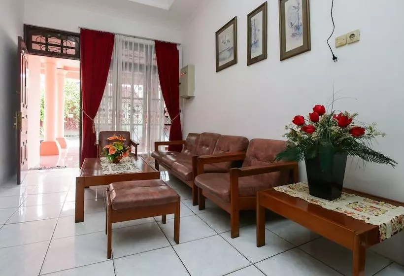 پانسیون Airy Eco Jekan Raya Batu Suli 24 Palangkaraya