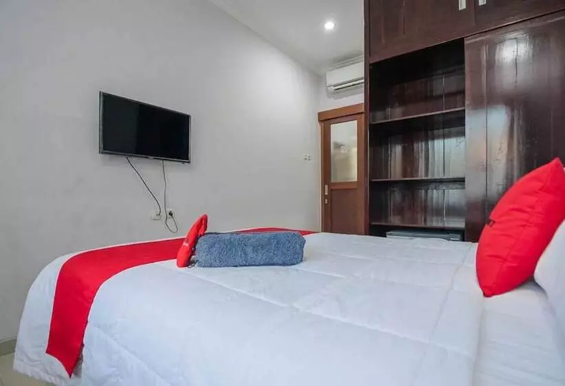 Majatalo Reddoorz Syariah Near Sepinggan Airport Balikpapan