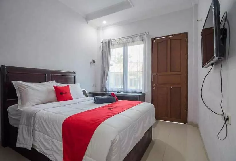 Majatalo Reddoorz Syariah Near Sepinggan Airport Balikpapan