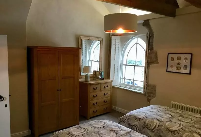 Tithe Barn Cottages
