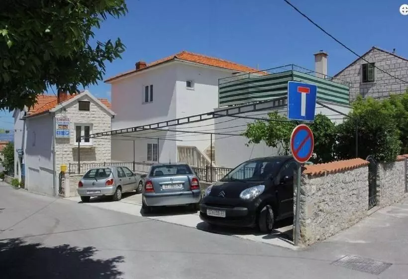 Apartments Adel   70 M From Beach