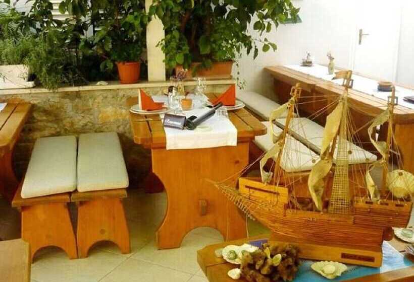 Apartments Adel 70 M From Beach