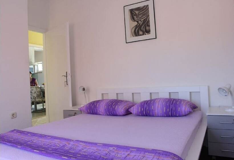 Apartments Adel 70 M From Beach