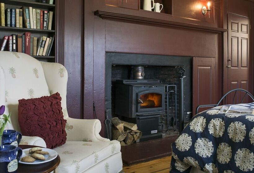 住宿加早餐 Wakefield Inn & Restaurant