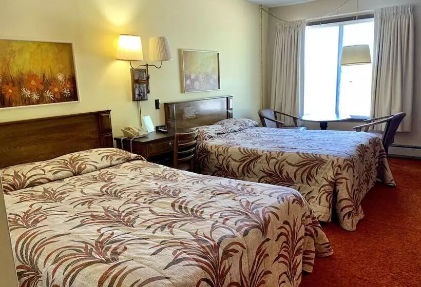 Circle S Motel