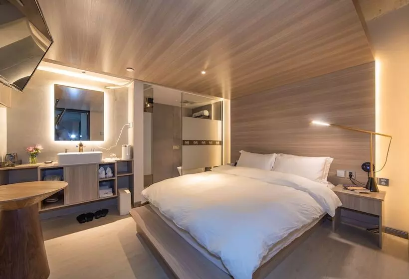 Guilin Nine Rooms Inn