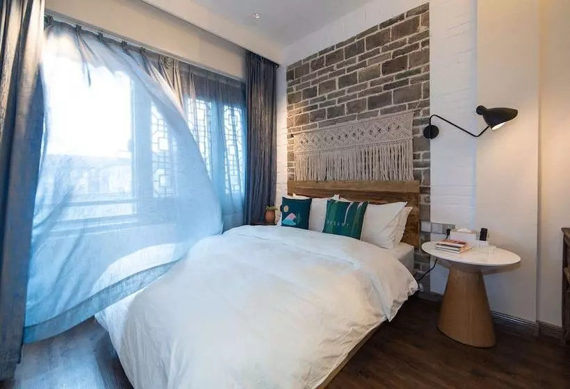 Guilin Nine Rooms Inn