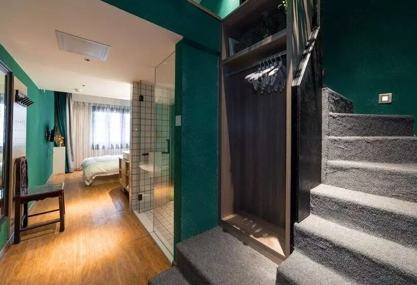 Guilin Nine Rooms Inn