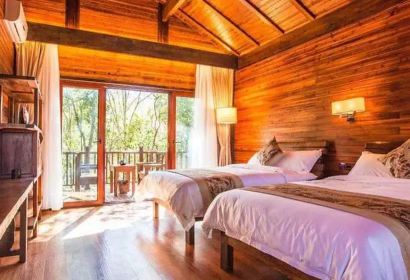 Hotelli Red Panda Manor Pu’re