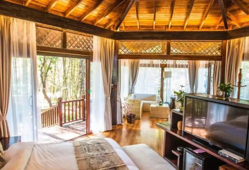 Hotelli Red Panda Manor Pu’re