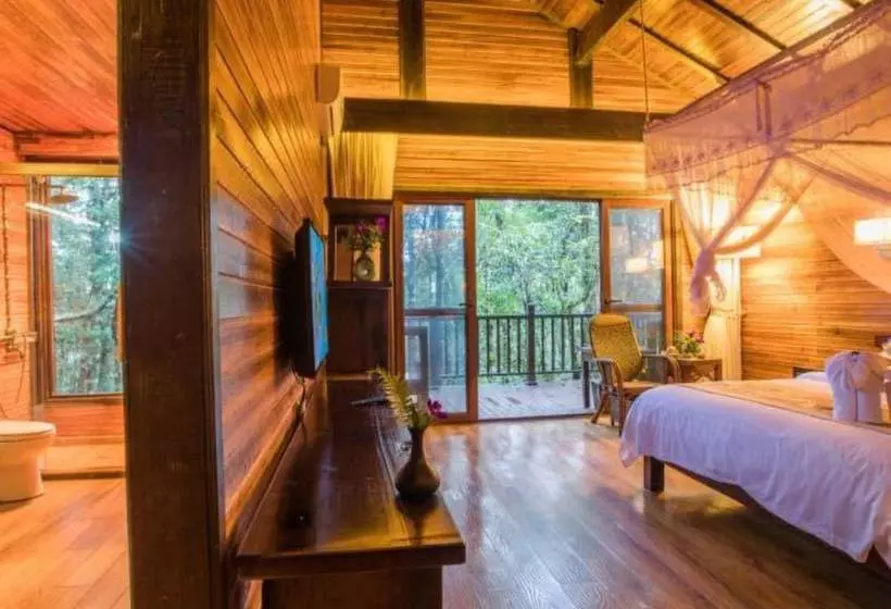 Hotelli Red Panda Manor Pu’re