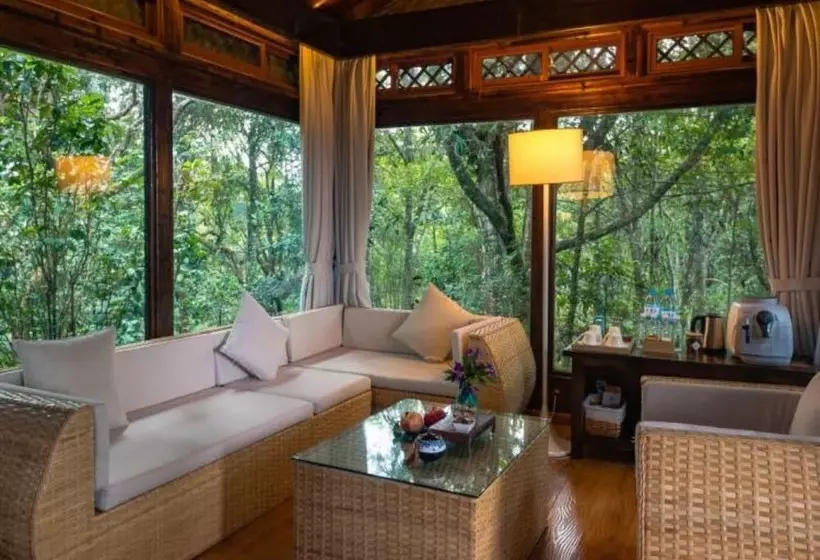 Hotelli Red Panda Manor Pu’re