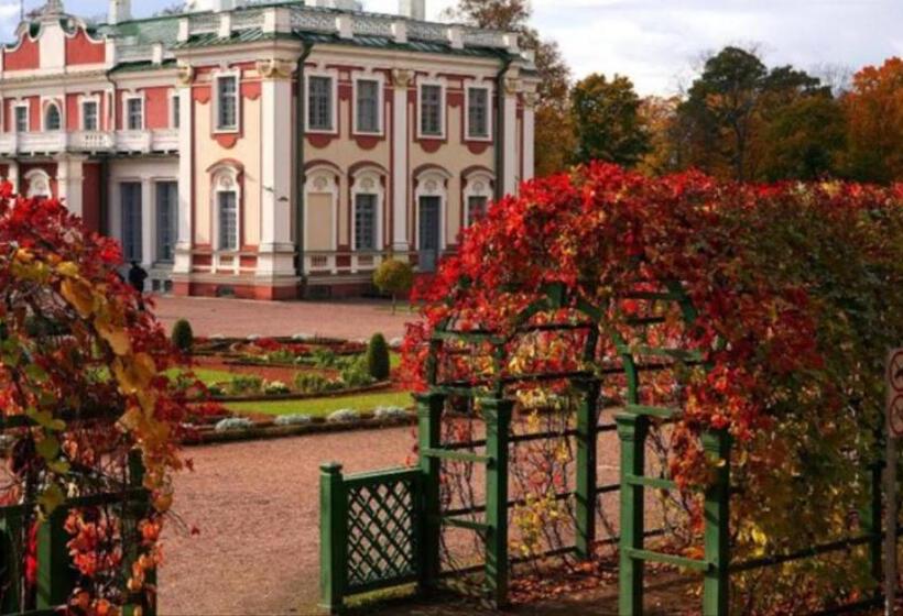 پانسیون Villa Kadriorg Hostel