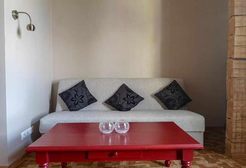 پانسیون Villa Kadriorg Hostel