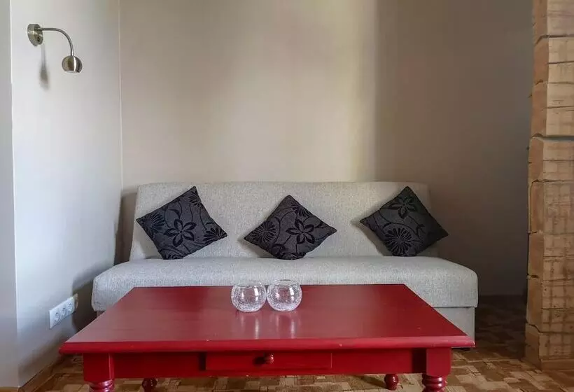 پانسیون Villa Kadriorg Hostel