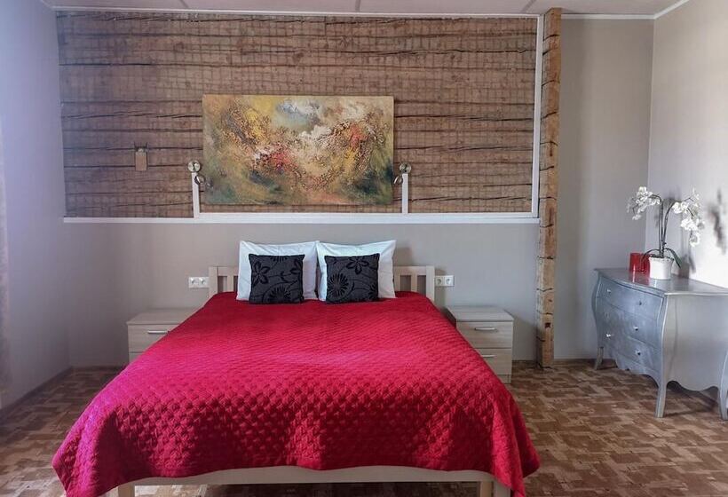 پانسیون Villa Kadriorg Hostel