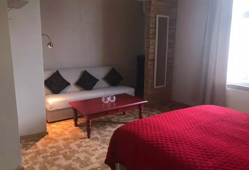 پانسیون Villa Kadriorg Hostel
