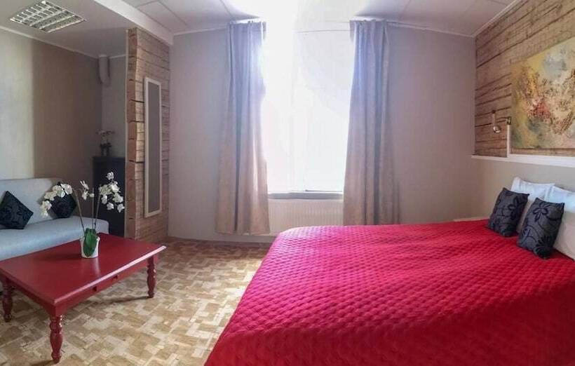 پانسیون Villa Kadriorg Hostel