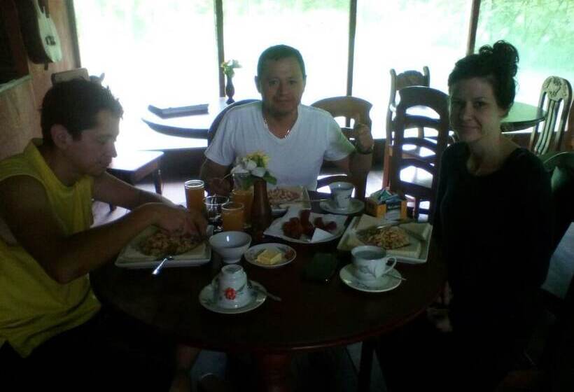 هتل Amazon Canopy Expeditions Ecolodge