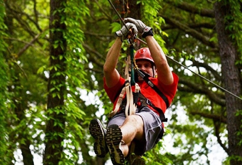 هتل Amazon Canopy Expeditions Ecolodge