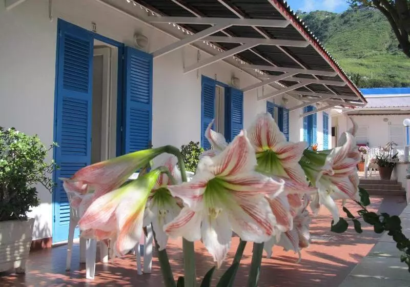 ホテル Casa Adolfo Ischia