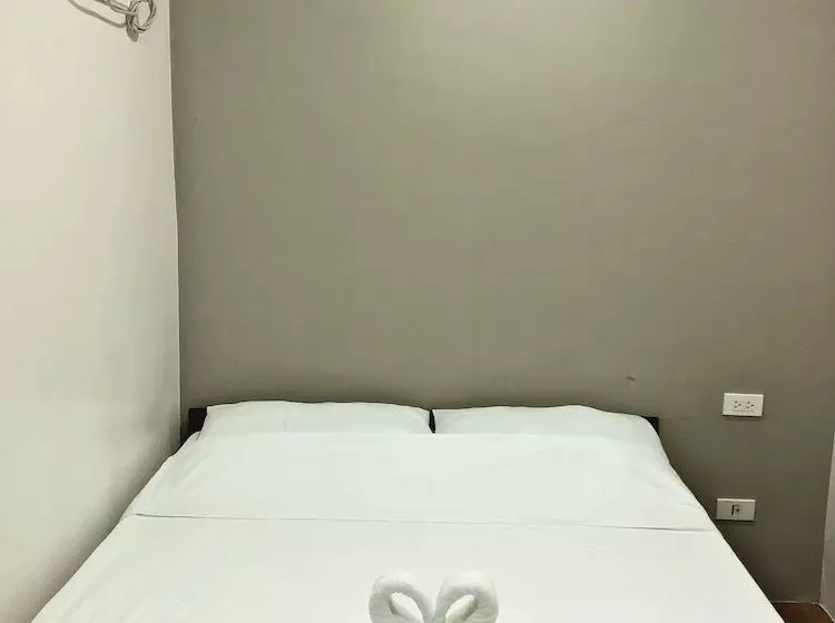 هتل Diamond Residences