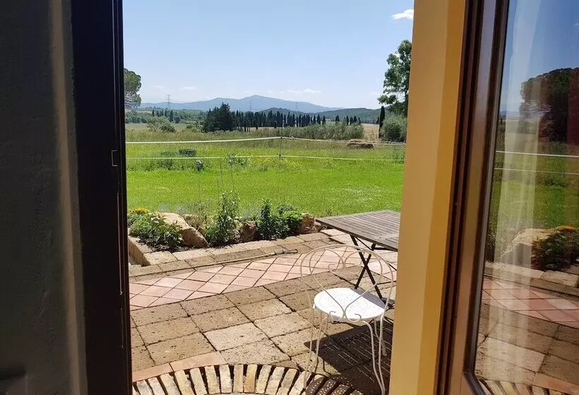 田舎風ホテル Agriturismo Bio Fattoria Di Pietra