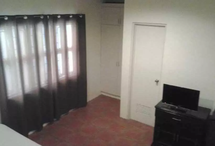 Hotel Sun Moon Poolside