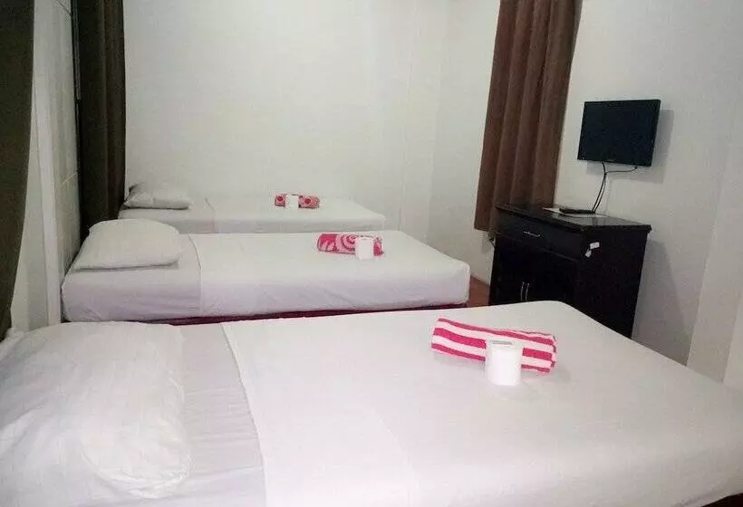 Hotel Sun Moon Poolside